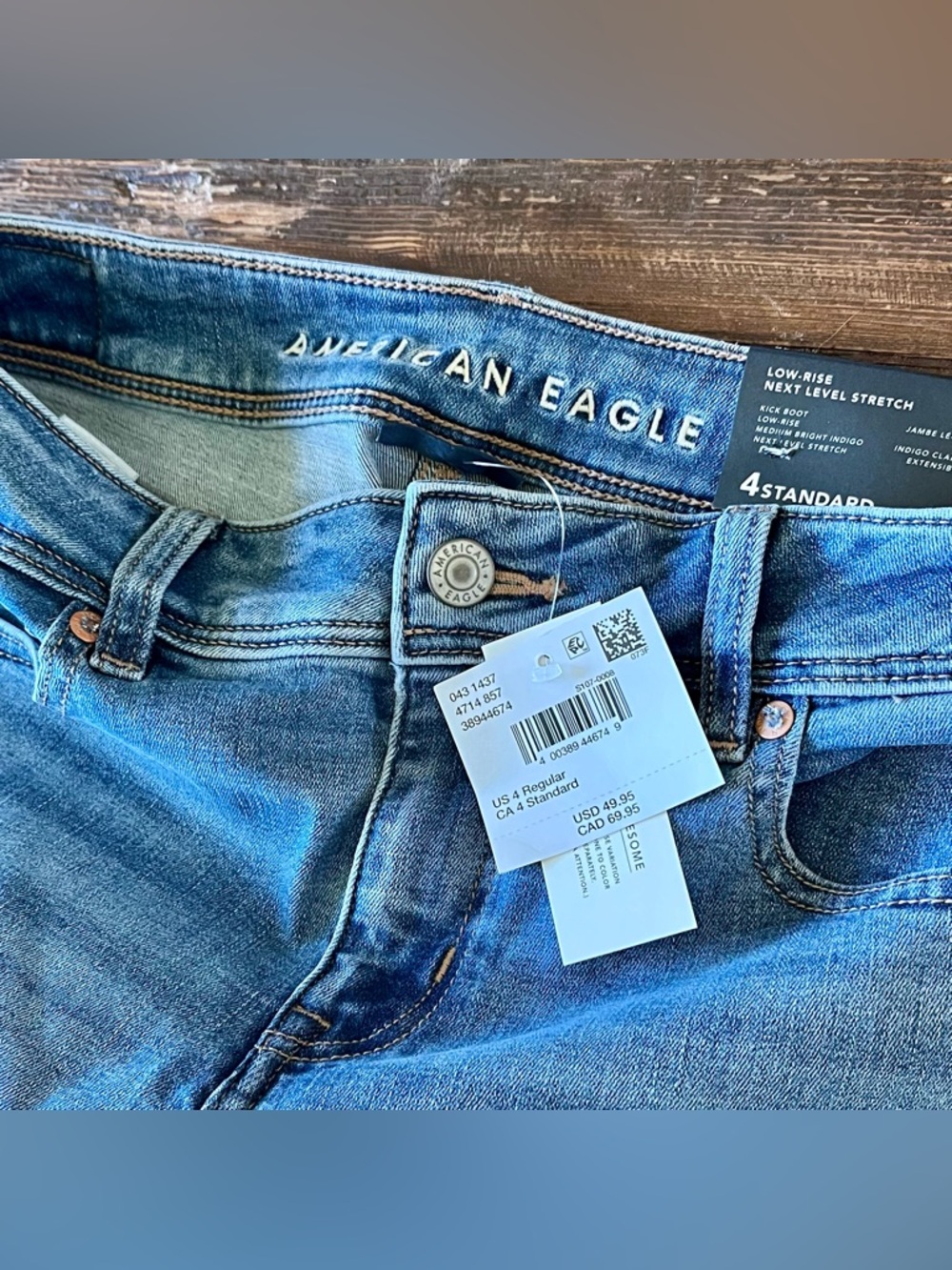 Brand New ✨ American Eagle low-rise KickBoot Jeans Sz 4 NWT - Picture 10 of 11